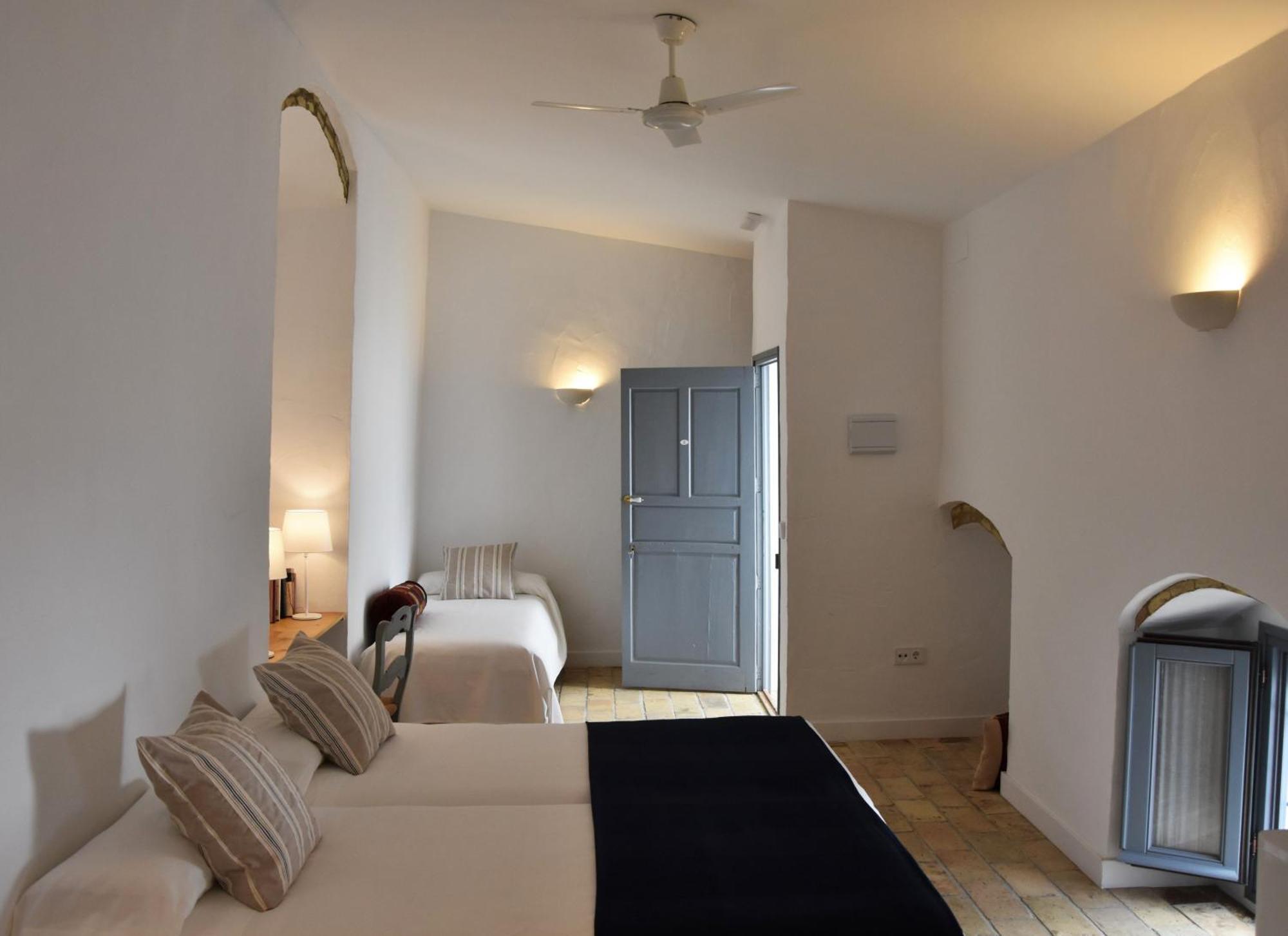 Casa Almara Panzió Espejo  Szoba fotó